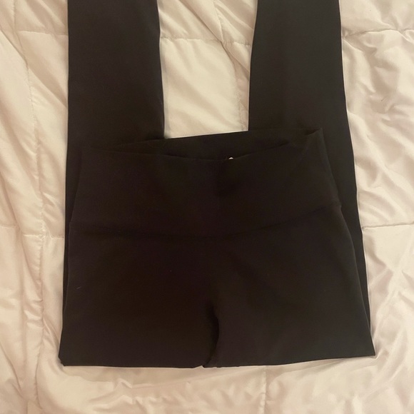 Lululemon Black Leggings- Like New - Picture 1 of 5
